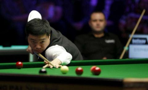 手树立了良 手树立了良